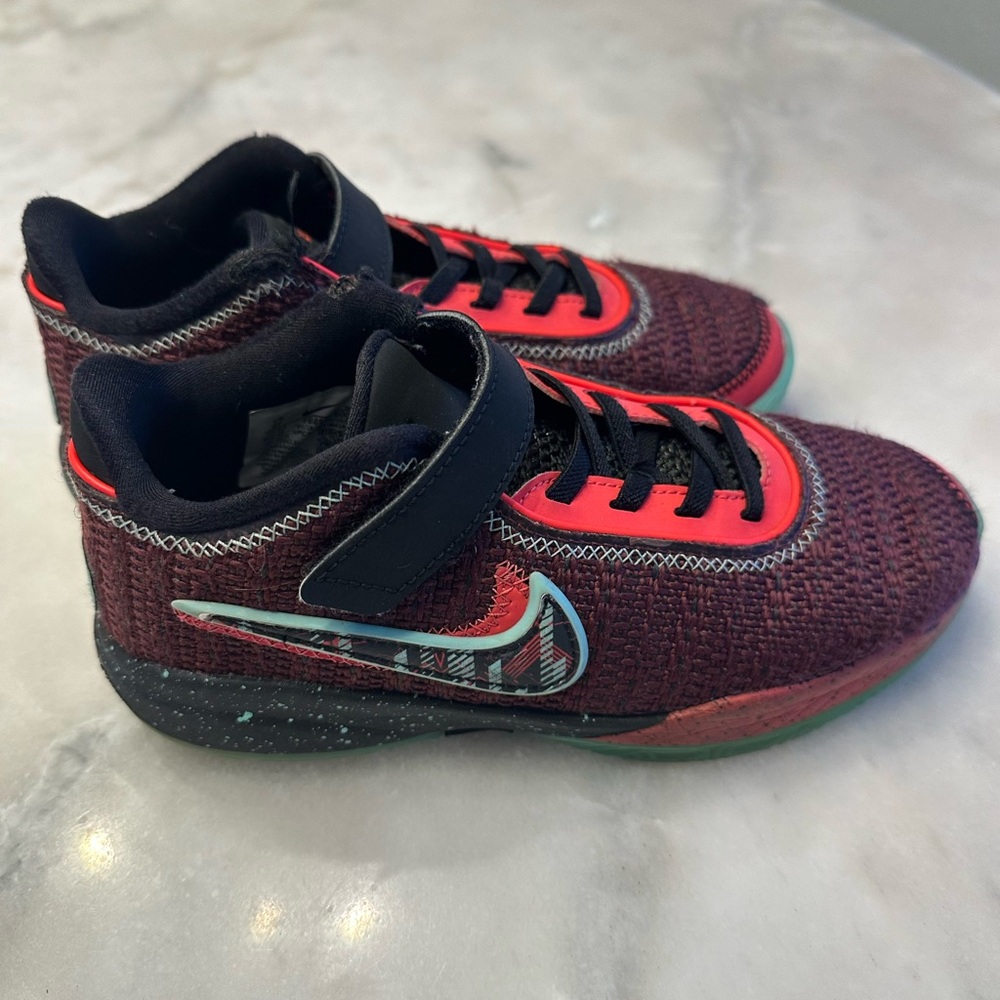 Nike LeBron James Basketball Sneakers, Size 3